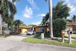 Pre-foreclosure in  SW 28TH ST Miami, FL 33175