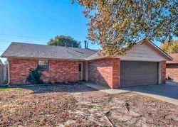 Pre-foreclosure Listing in E WOODBURY RD PONCA CITY, OK 74601