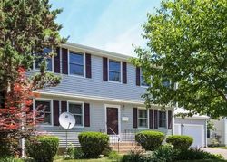 Pre-foreclosure Listing in BLUE GRASS DR MIDDLETOWN, CT 06457