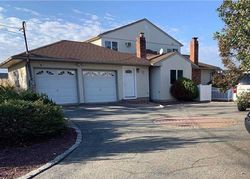 Pre-foreclosure in  LUCINDA DR Babylon, NY 11702