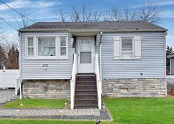 Pre-foreclosure Listing in 6TH AVE LONG BRANCH, NJ 07740