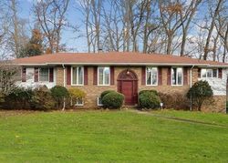 Pre-foreclosure in  ROBERTS CT Township Of Washington, NJ 07676