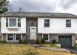 Pre-foreclosure in  MAPLE DR Middletown, NY 10940