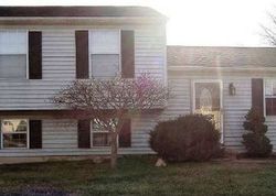 Pre-foreclosure in  COUNTRY LN W Newark, DE 19702