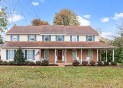 Pre-foreclosure Listing in HATBORO RD WARMINSTER, PA 18974