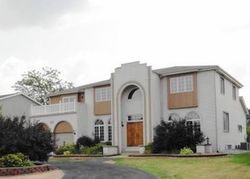 Pre-foreclosure in  BRANDYWINE DR Munster, IN 46321