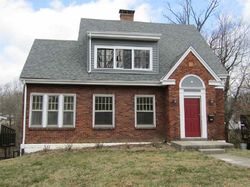 Pre-foreclosure in  FOREST AVE Fort Thomas, KY 41075