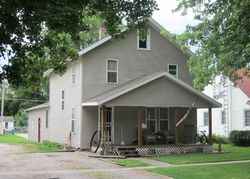 Pre-foreclosure in  N TONICA ST Mason City, IL 62664