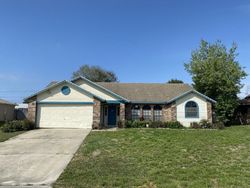 Pre-foreclosure in  GREENVIEW DR Deltona, FL 32725