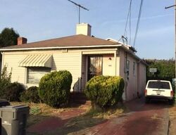 Pre-foreclosure in  FRESNO ST Oakland, CA 94605