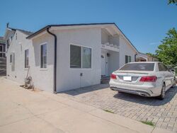 Pre-foreclosure in  BELLAIRE AVE North Hollywood, CA 91606