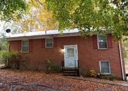 Pre-foreclosure in  RICHWINE RD Richmond, VA 23234