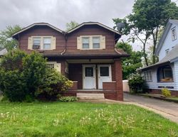 Pre-foreclosure Listing in 27TH ST NW CANTON, OH 44709