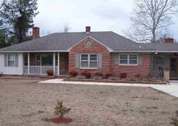 Pre-foreclosure in  LUCKNOW RD Bishopville, SC 29010