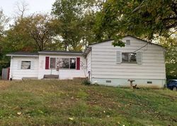 Pre-foreclosure Listing in YOUNG DR FENTON, MO 63026