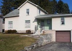 Pre-foreclosure in  EMPIRE ST Leetonia, OH 44431