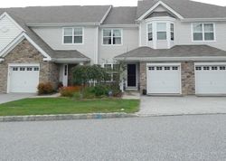  Black Bear Ct, Hamburg NJ