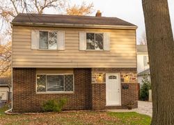  E 349th St, Eastlake OH