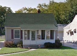 Pre-foreclosure in  PASADENA BLVD Toledo, OH 43612
