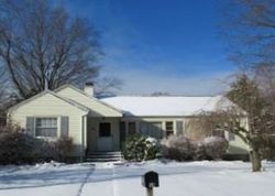 Pre-foreclosure in  CLEMENS AVE Trumbull, CT 06611