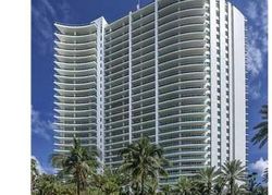 Pre-foreclosure in  NE 38TH CT  Miami, FL 33180