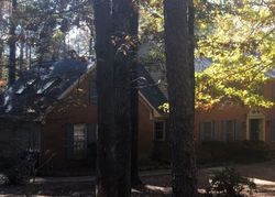 Pre-foreclosure in  RED FOX RUN SW Lilburn, GA 30047