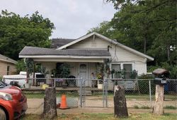 Pre-foreclosure in  N DWIGHT AVE Dallas, TX 75211