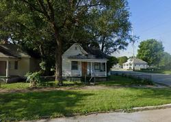 Pre-foreclosure in  E CENTER ST Decatur, IL 62526