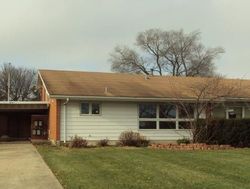 Pre-foreclosure in  GOLFVIEW RD Rantoul, IL 61866