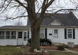 Pre-foreclosure in  E NORTH ST Morrison, IL 61270