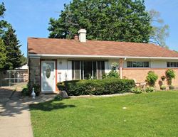 Pre-foreclosure in  E VILLA DR Des Plaines, IL 60016