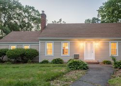 Pre-foreclosure in  ECHO AVE Miller Place, NY 11764