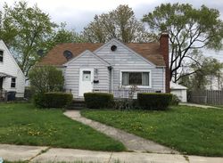 Pre-foreclosure in  CECELIA AVE Toledo, OH 43608