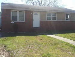 Pre-foreclosure in  KILBRIDE DR Chesapeake, VA 23325