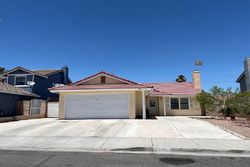 Pre-foreclosure in  GALLANT CIR Las Vegas, NV 89147