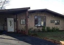 Pre-foreclosure Listing in FRANKLIN ST ISLIP, NY 11751