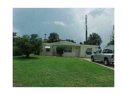 Pre-foreclosure in  LORRAINE CT West Palm Beach, FL 33403