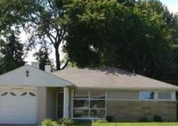 Pre-foreclosure Listing in W VILLA DR DES PLAINES, IL 60016