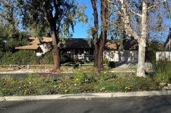 Pre-foreclosure in  NONCHALANT DR Simi Valley, CA 93065