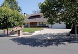 Pre-foreclosure in  HOOD DR Thousand Oaks, CA 91362