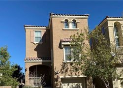 Pre-foreclosure in  OAK SAVANNA CT Las Vegas, NV 89141