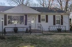 Pre-foreclosure in  E 74TH TER Kansas City, MO 64133