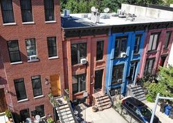 Pre-foreclosure in  LEXINGTON AVE  Brooklyn, NY 11221