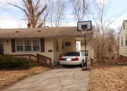 Pre-foreclosure Listing in APPLETON AVE INDEPENDENCE, MO 64052