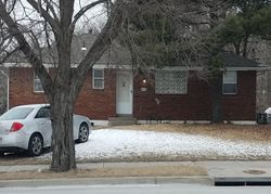  E 63rd St, Kansas City MO