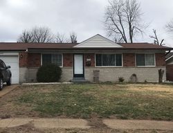Pre-foreclosure Listing in SHIRLEY DR FLORISSANT, MO 63031