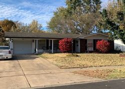  Bluefield Dr, Florissant MO