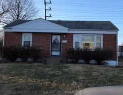 Pre-foreclosure in  SAINT CORNELIUS LN Florissant, MO 63031