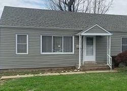 Pre-foreclosure in  WULFF DR Saint Louis, MO 63134
