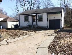 Pre-foreclosure in  SUNBURY AVE Saint Louis, MO 63136